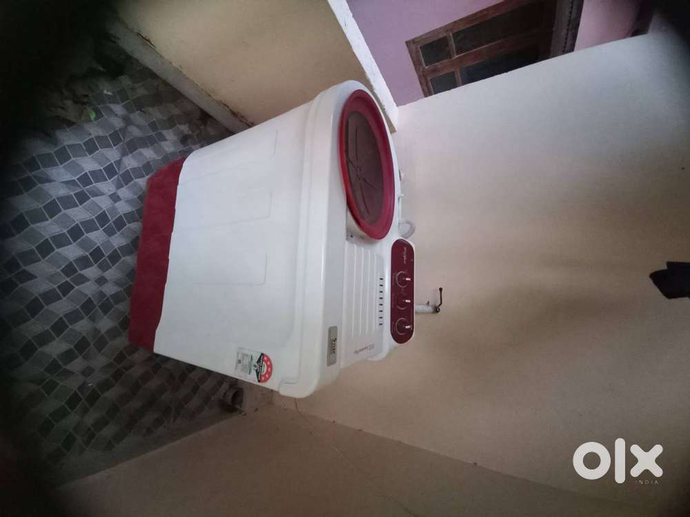 2023 Model LG 7kg Washing Machine, 2 year old. 3 years warranty