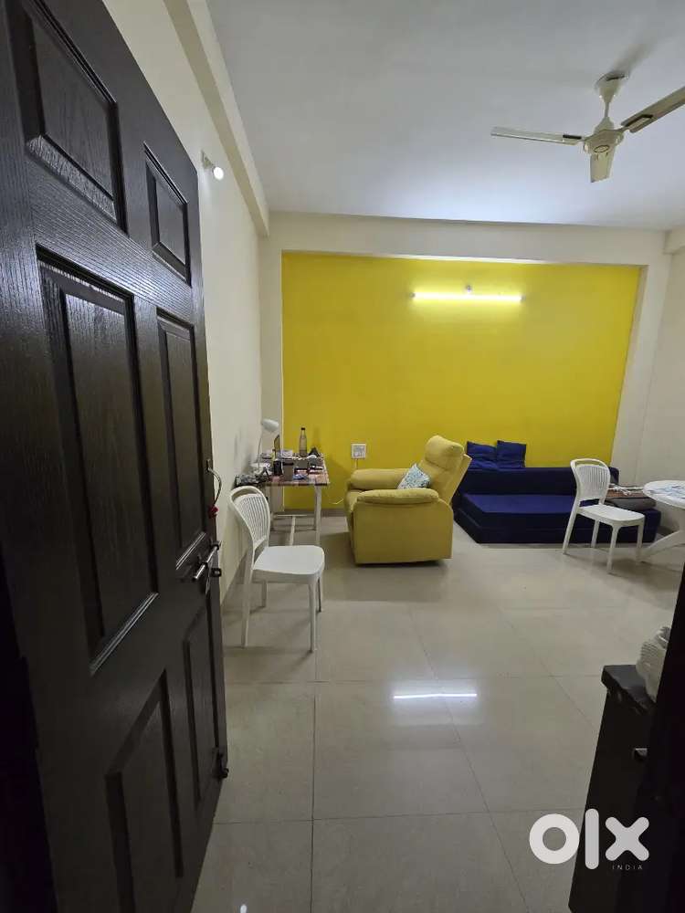 1bhk only for bechlers