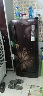 Mast frige ha koi kami nhi ha dosri li ha yu bech raha hu