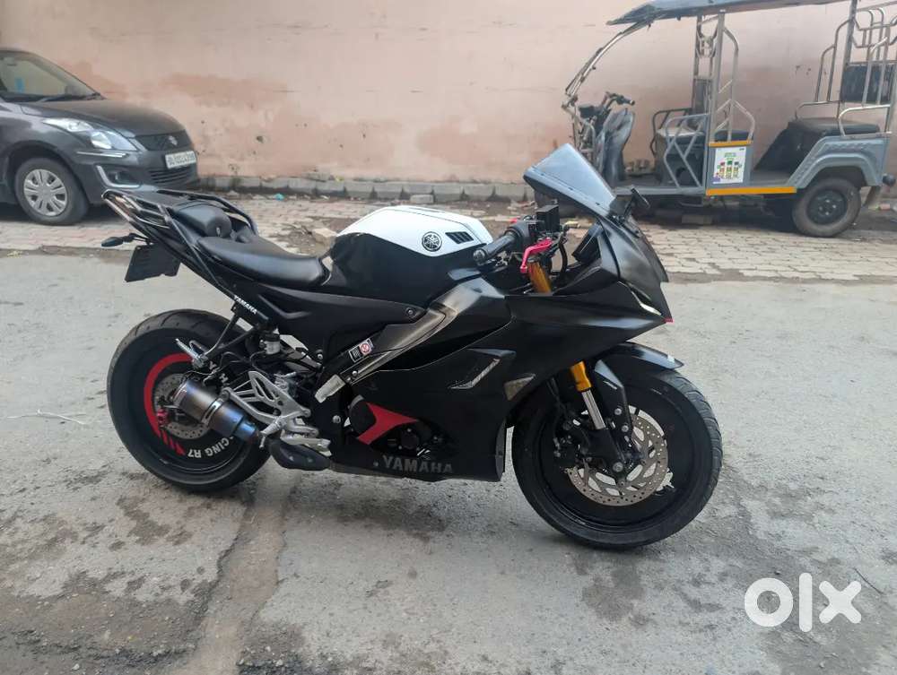 Yamaha R 15v4