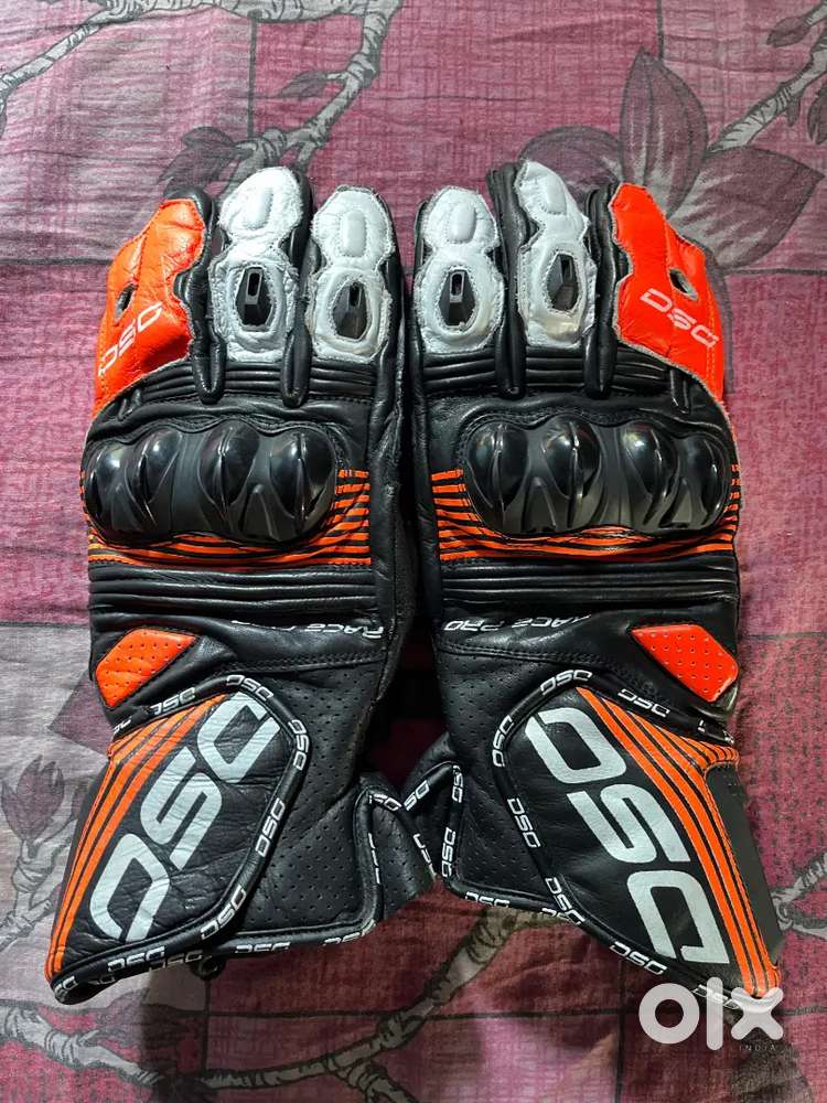 Dsg gloves