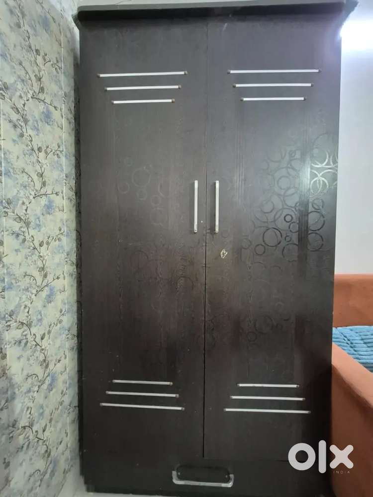 Double door almira