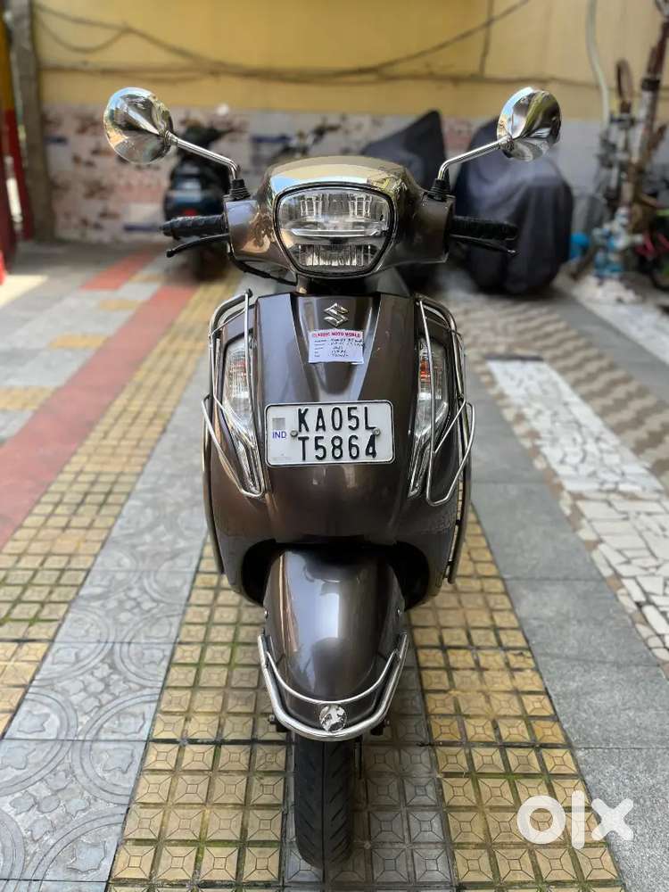 SUZUKI ACCESS 125 BRONZE Bluetooth