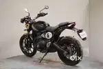 0882 TRIUMP SCRAMBLER 400X