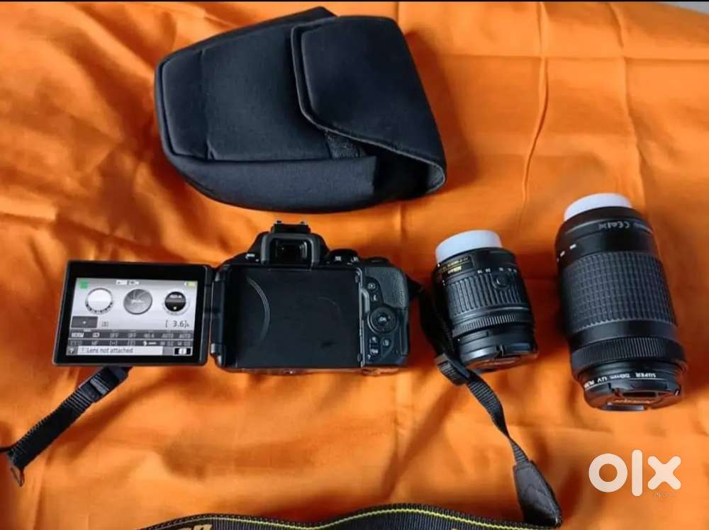 Nikon camera DSLR D5600 with Available Accessories