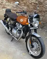 Royal Enfield Interceptor 650. (14500 km )