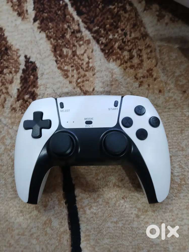 Gaming console