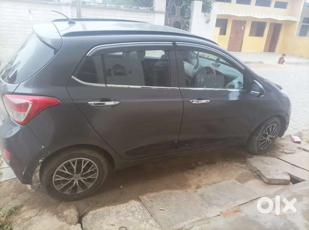 Hyundai Grand i10 2014 Diesel 100000 Km Driven
