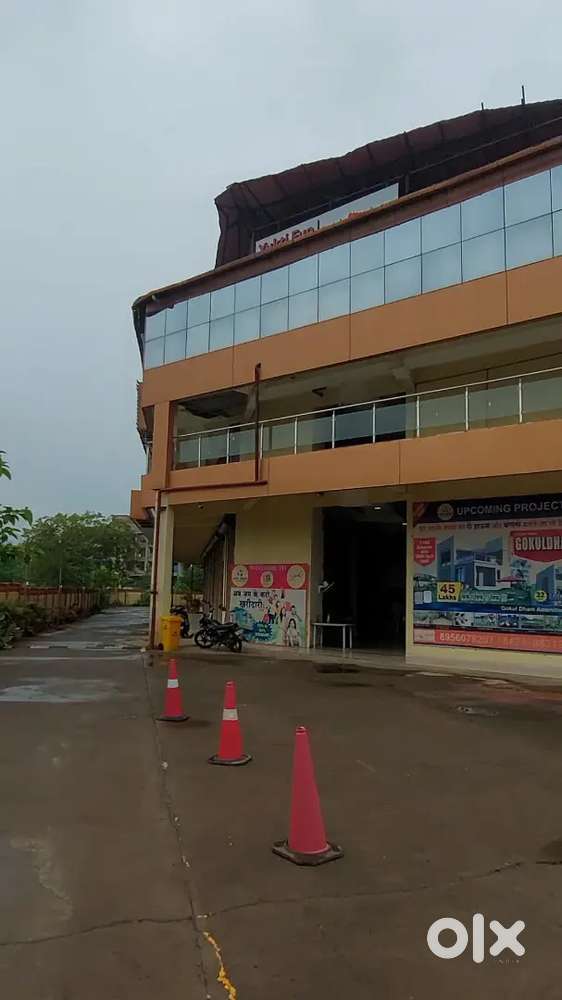 Shopping & Multiplex Complex - 300m Neral Station