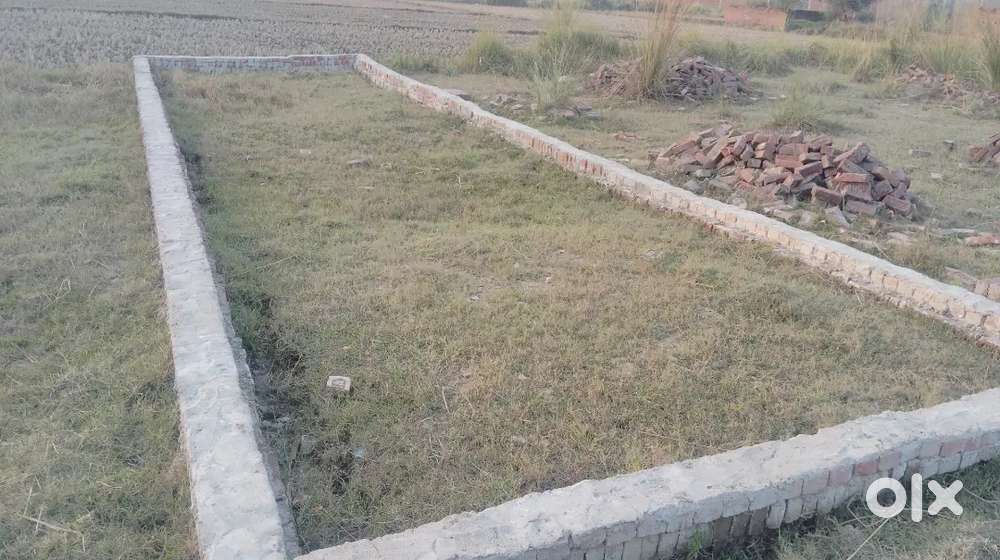 Good location  Bacchon Bazaar near amara chuaraha varanasi