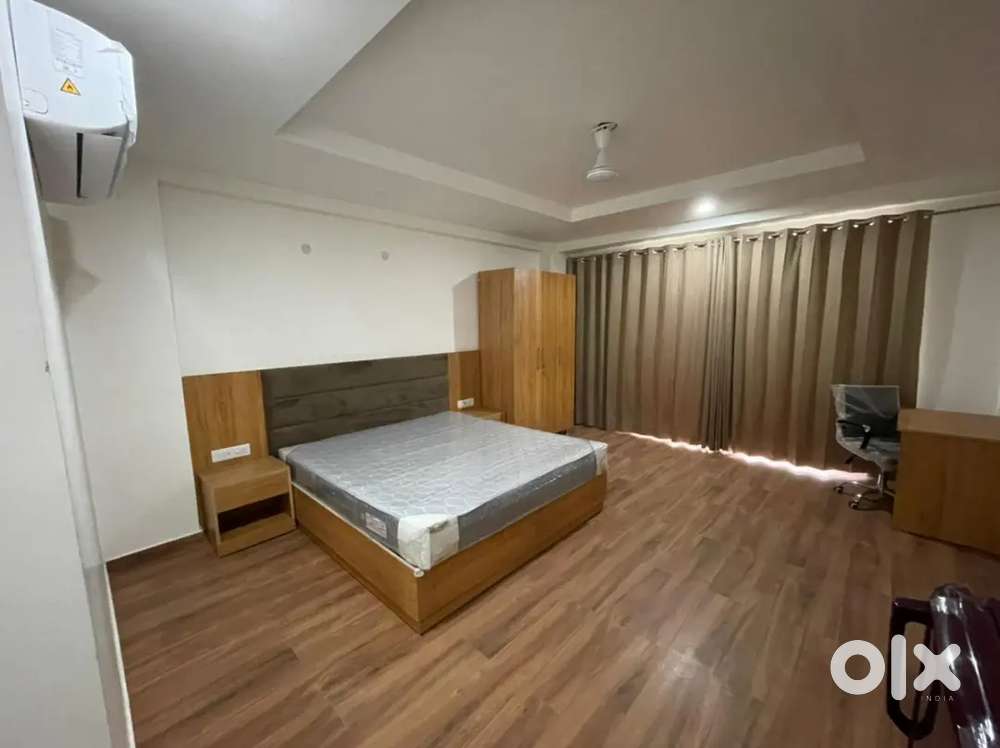 Hotel for Lease in DLF 2 JAKRANDA MARG GURGA
