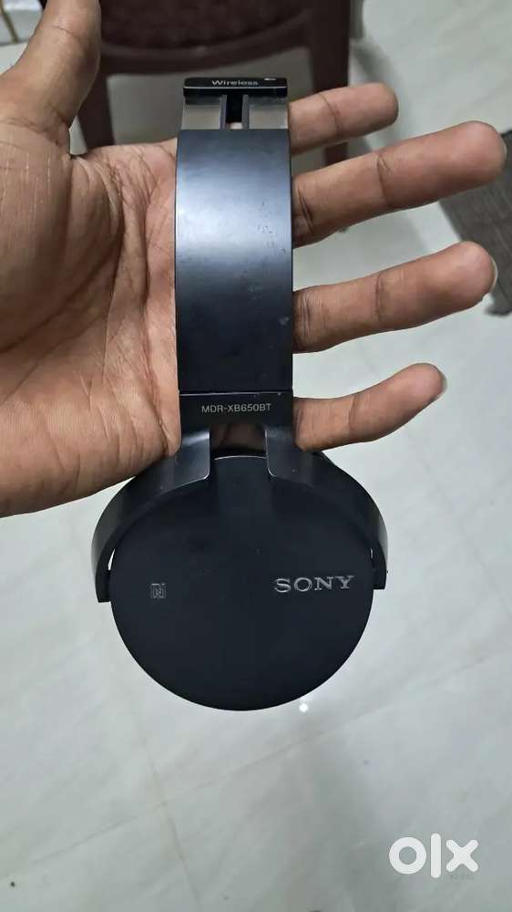 Sony MDR-XB650BT Headphones