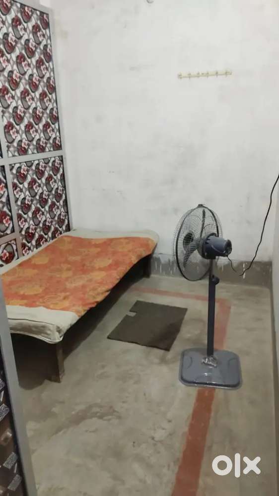 SINGLE ROOM +BED +TABLE +FREE WIFI +BIKE PARKING ONLY @₹1,799