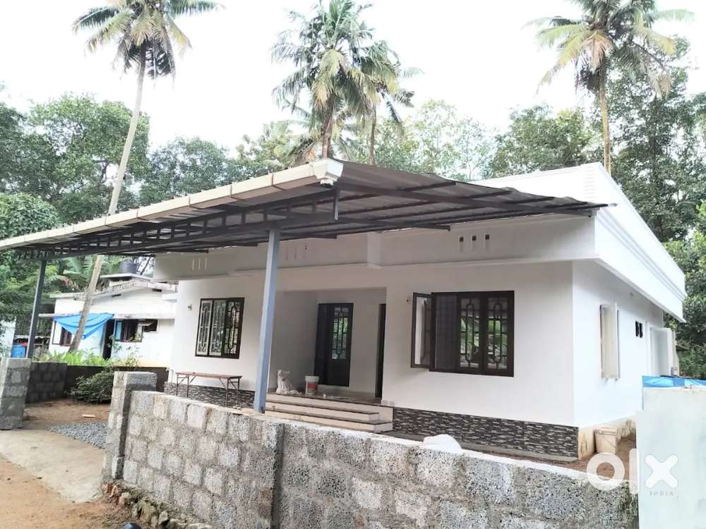 3BHK,, 1400Sq, 8Cent, Kothamangalam, Kozypily- inchoor near bus route