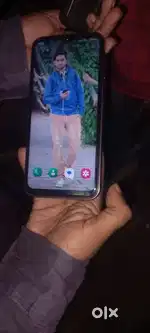 12 mahina pura hai phone