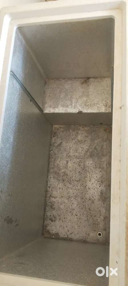 Deepfrizer good condiction 200 litter