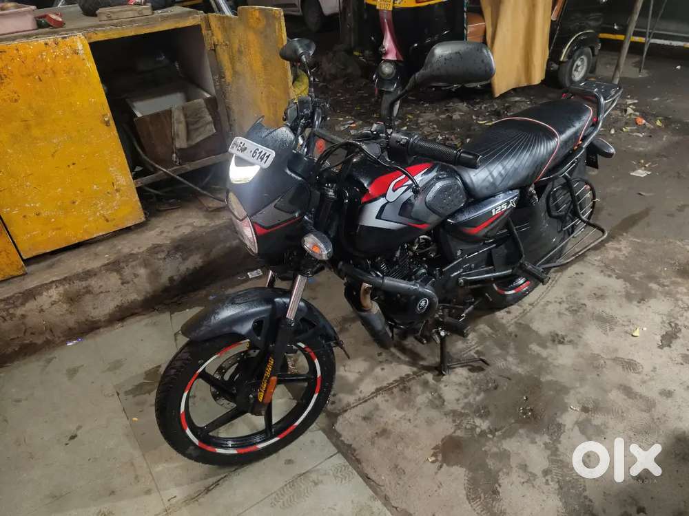 Bajaj CT 125X