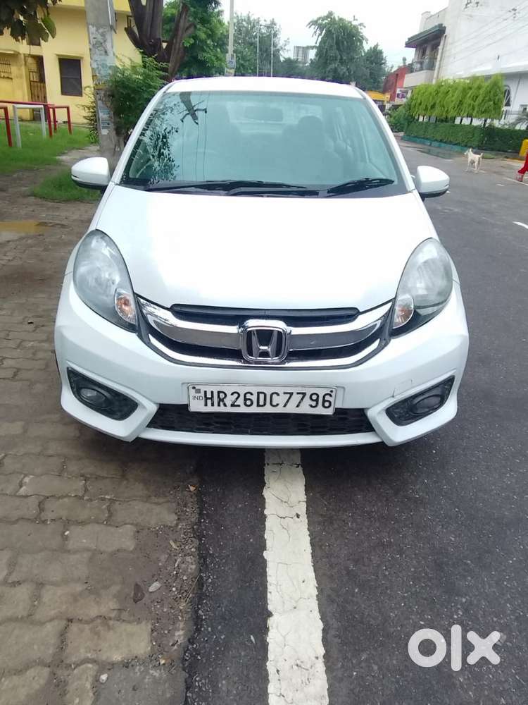 Honda Amaze 2nd Gen VX, 2017, Petrol