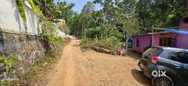 Mallapally Puthusheri near 26 cent house plot and old house