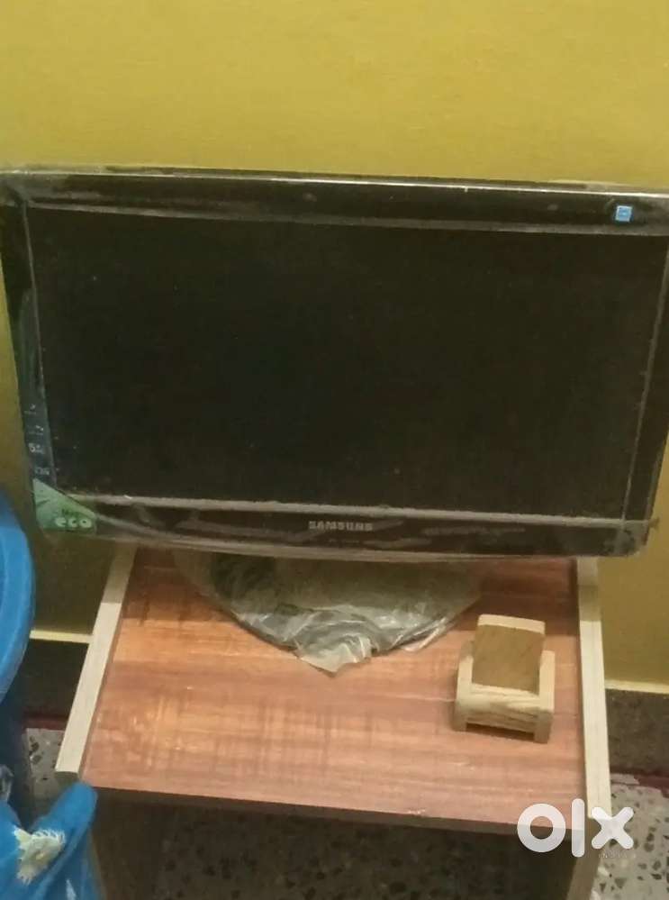 Moniter. Good conditions