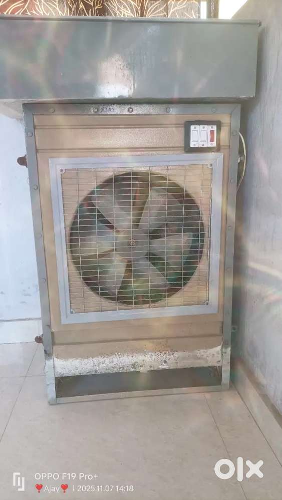 6 month use,new condition water cooler,sell me Argent