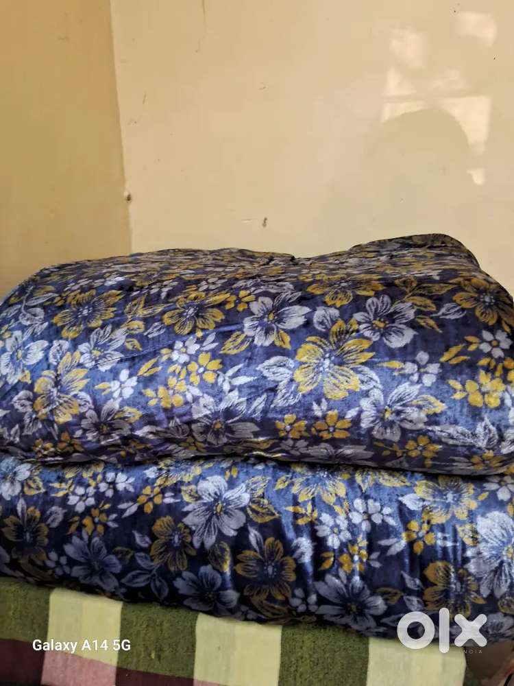 Rajai Single bed Whith Cover ke sath  2 pic