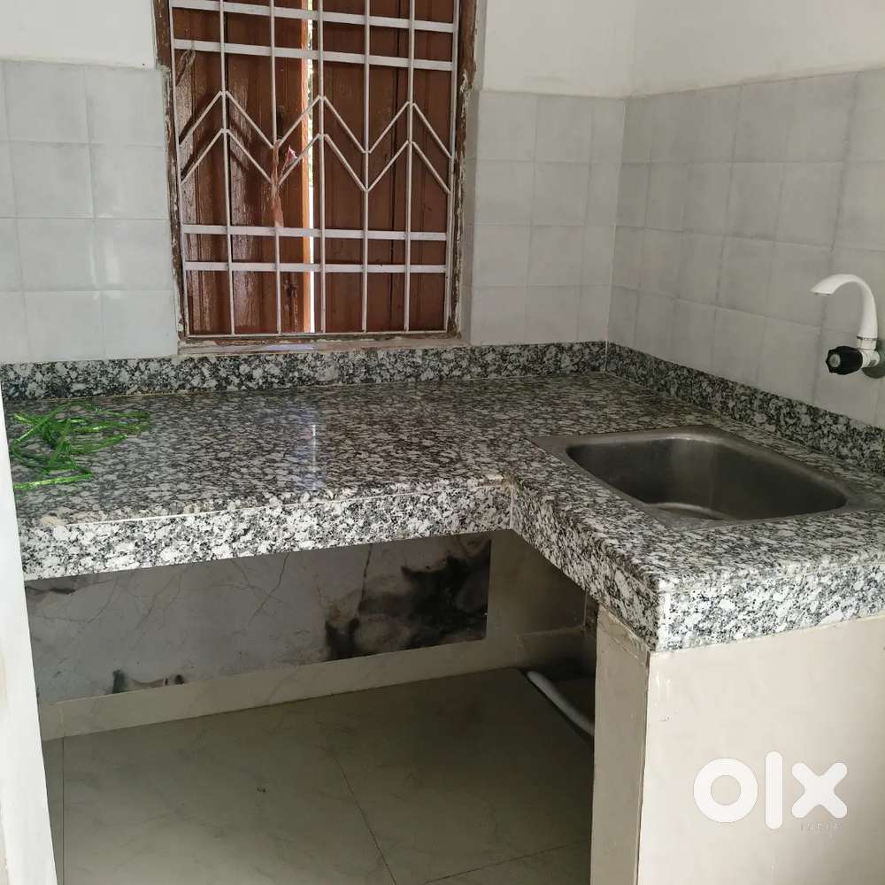 1 room rent with attached Bathroom