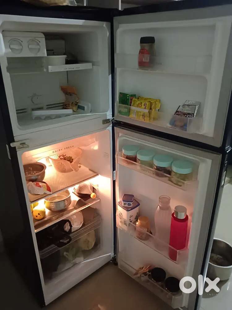 Refrigerator dabal dor