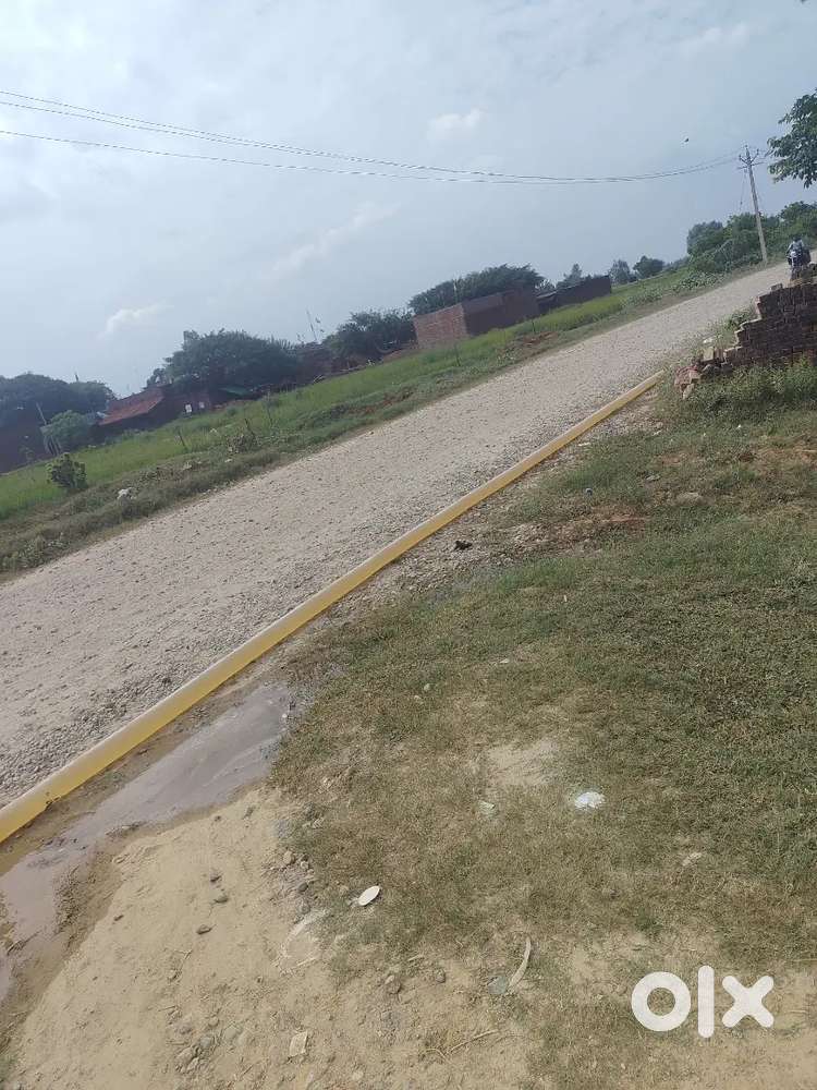 Shop and plots main road fareedpur