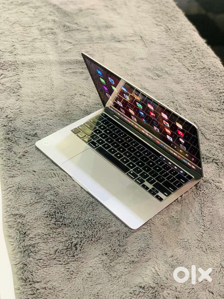 Apple MacBook Pro  13inch  2020  i7  32GB RAM  512GB SSD  A2251