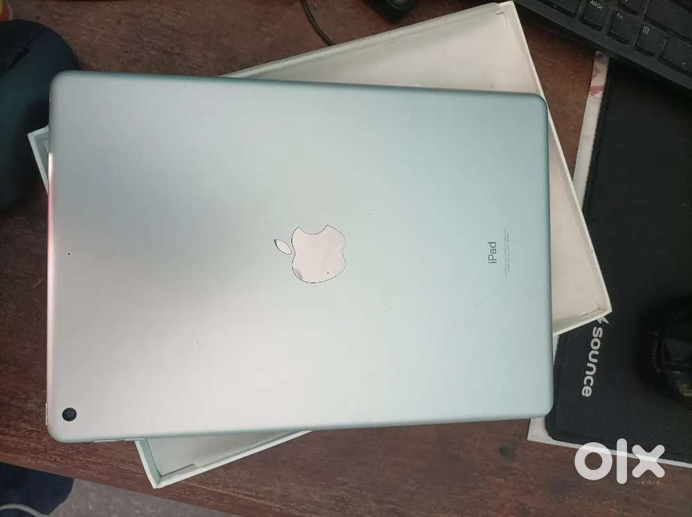 Apple Ipad 9th generation 10.2 inch Wifi only 64GB SILVER