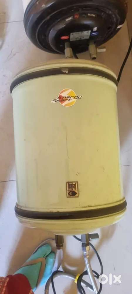 2 Bajaj geysers of 15L each.