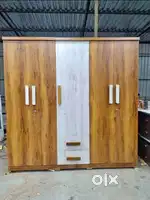 NEW 5 DOOR WARDROBE WITH WELL FURNISHED WOODEN HANDLE