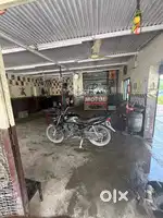 मोटरसाइकिल वर्कशॉप ऑन रोड