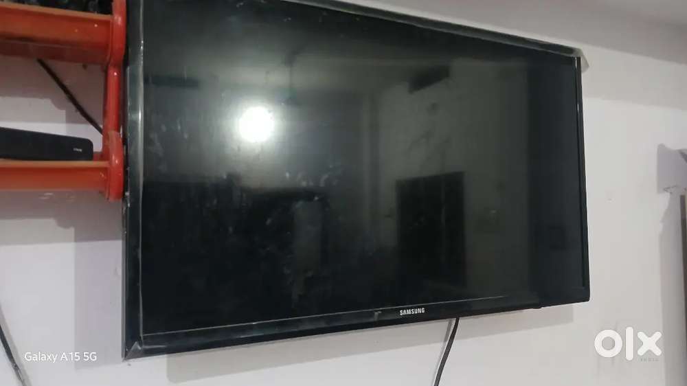 Samsung Brand New TV with Remote