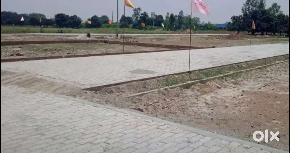 Nagram Road se kuchh hi duri se kuchh hi duri per development plot