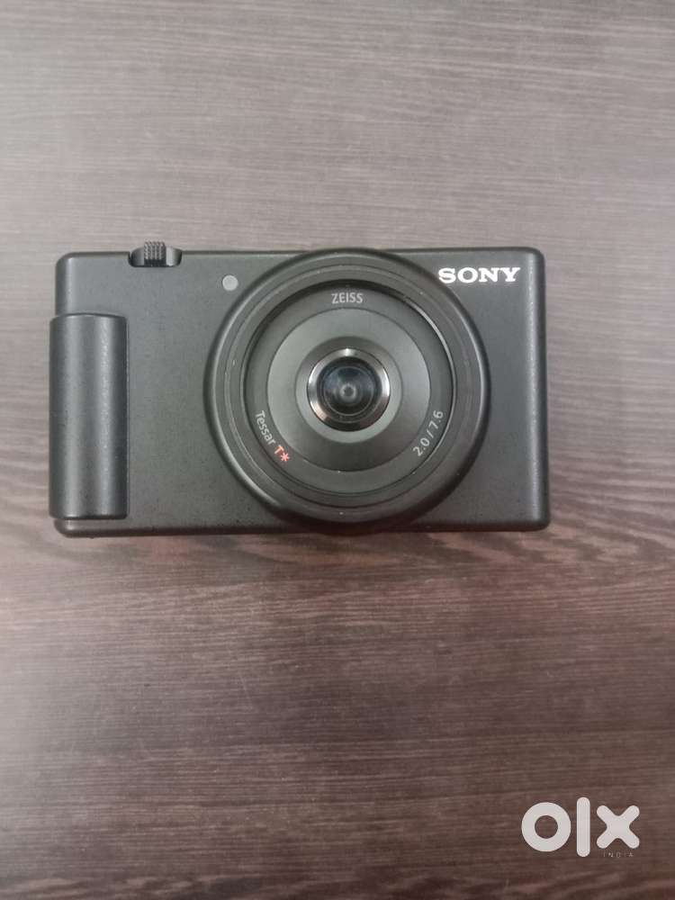 Sony Zv1f camera for sale like a new condition