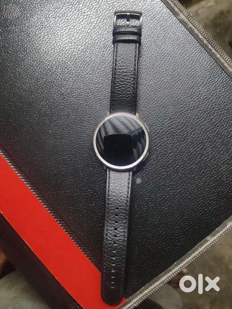 AMAZE FIT ACTIVE 2 PREMIUM VERSION SUFFERED GLASS AMULATED DISPLAY.