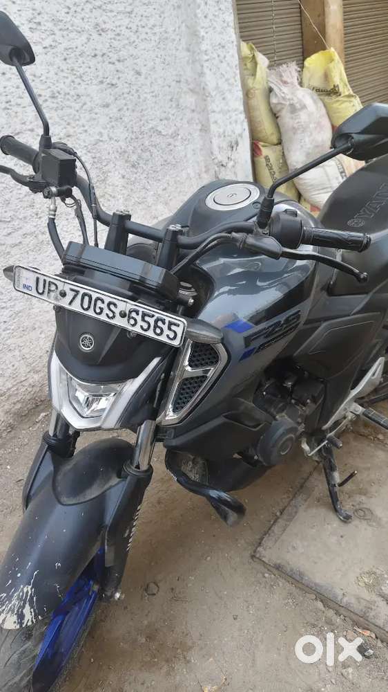 Yamaha FZS V4 (Urgent Sell)
