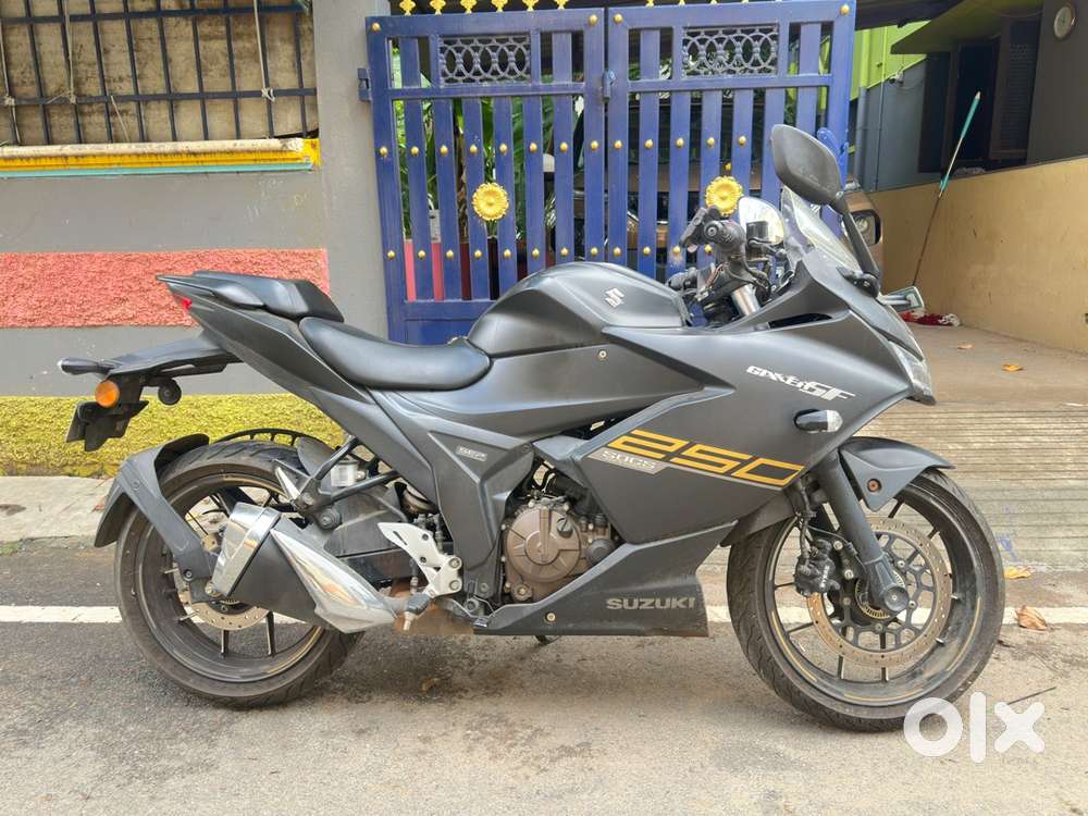Suzuki Gixxer SF 250 – Excellent Condition for Sale