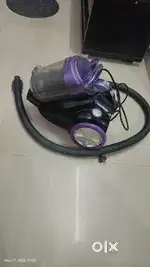 Croma vacuum cleaner for sale