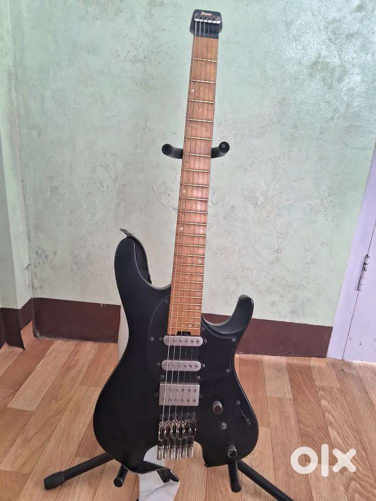 Ibanez headless Q54