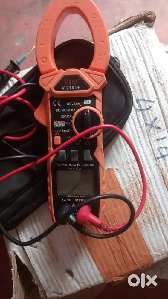 Brand new degital clamp meter