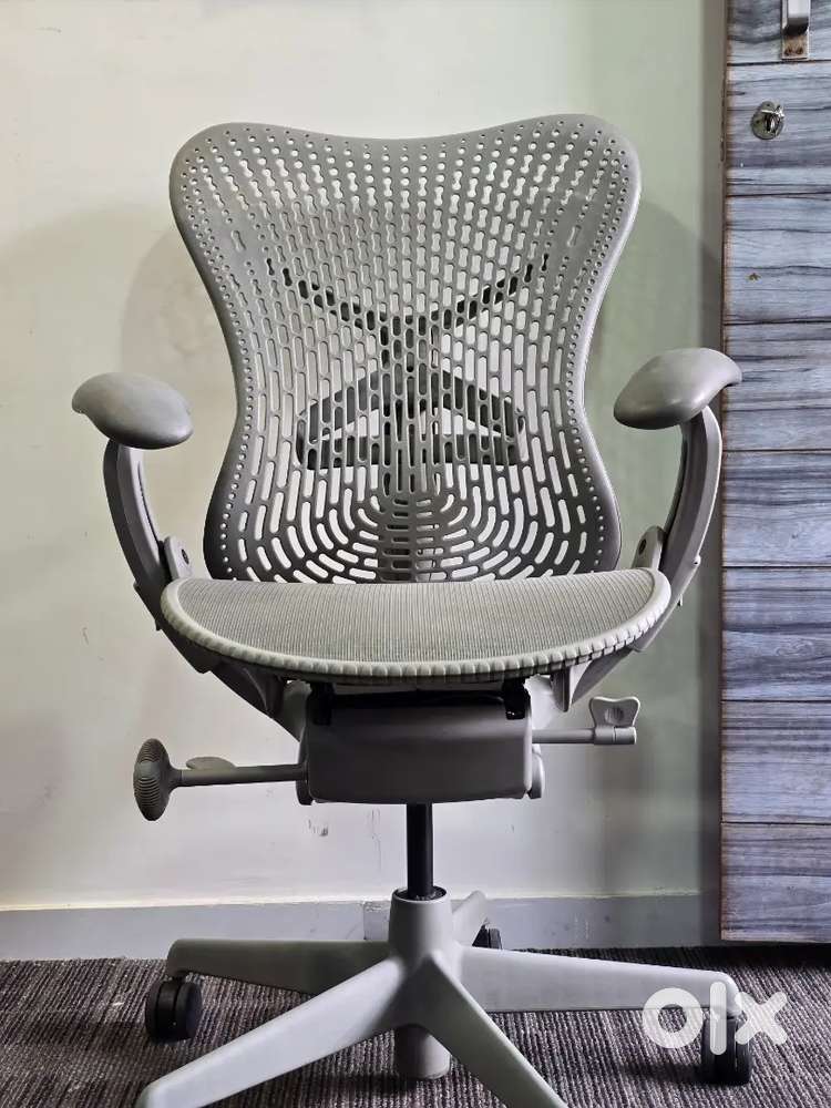 Herman Miller Mirra 1 on sale 50 chairs