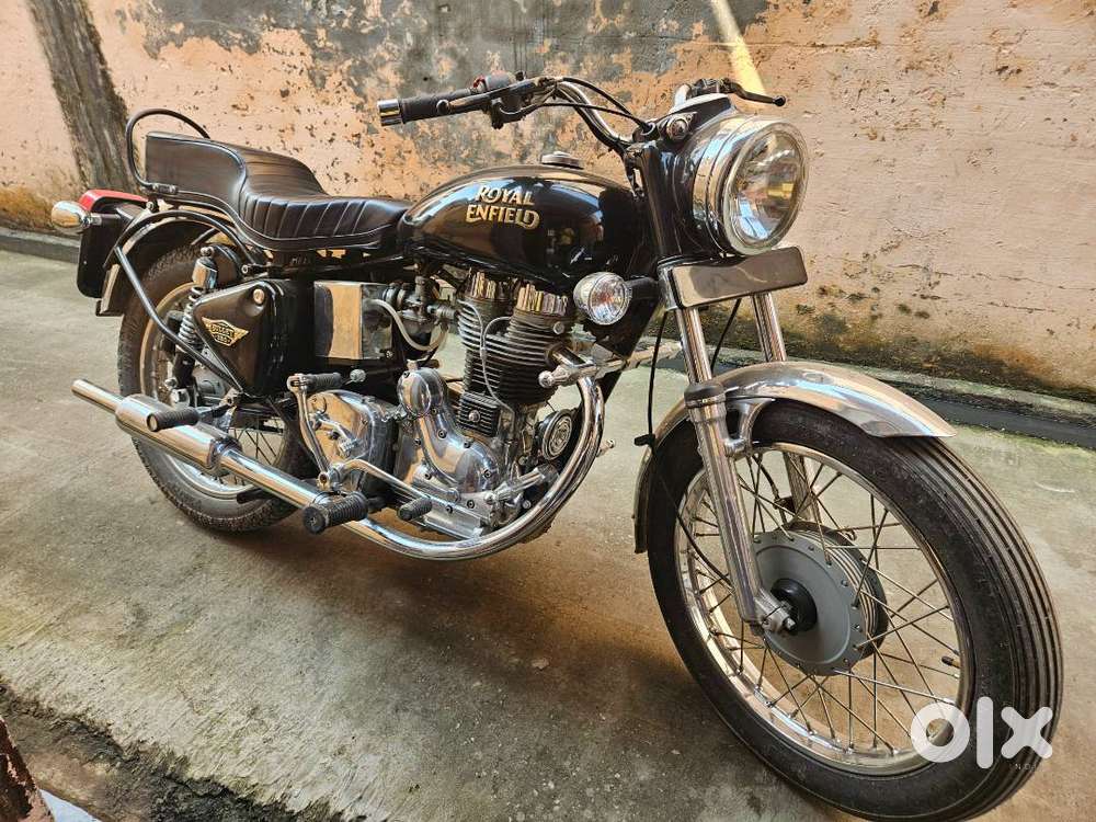 Old model electra 4speed black colour