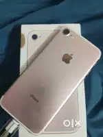 IPHONE 7 32 GB NEAT CONDITION WITH BOX