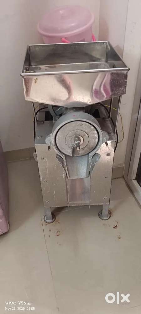 6 Litter Instance Wet Grinder 1 year old