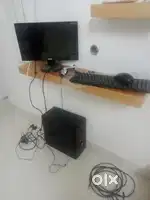Low-Cost PC with Windows 10 – Monitor Included