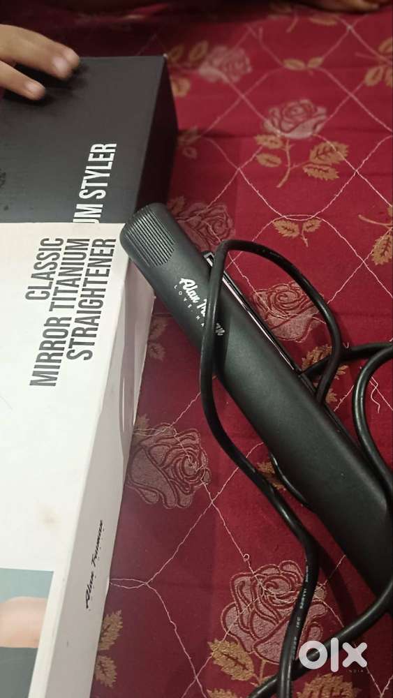 Alan Trumn Hair Straighter Available