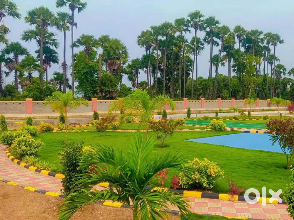 GATED COMMUNITY PLOT FOR SALE.